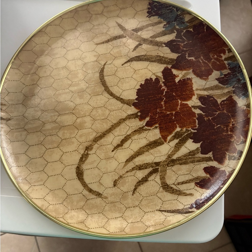 Floral Patterned Dinnerware Set - Picture 4 of 7